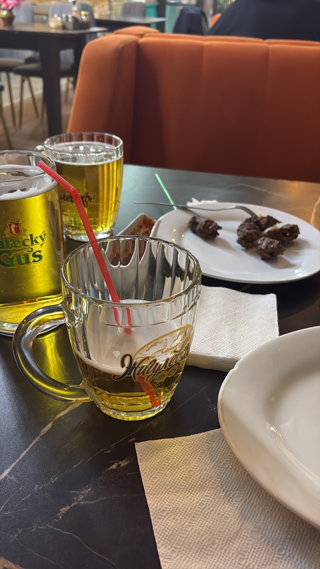 Порно көз жасына толады