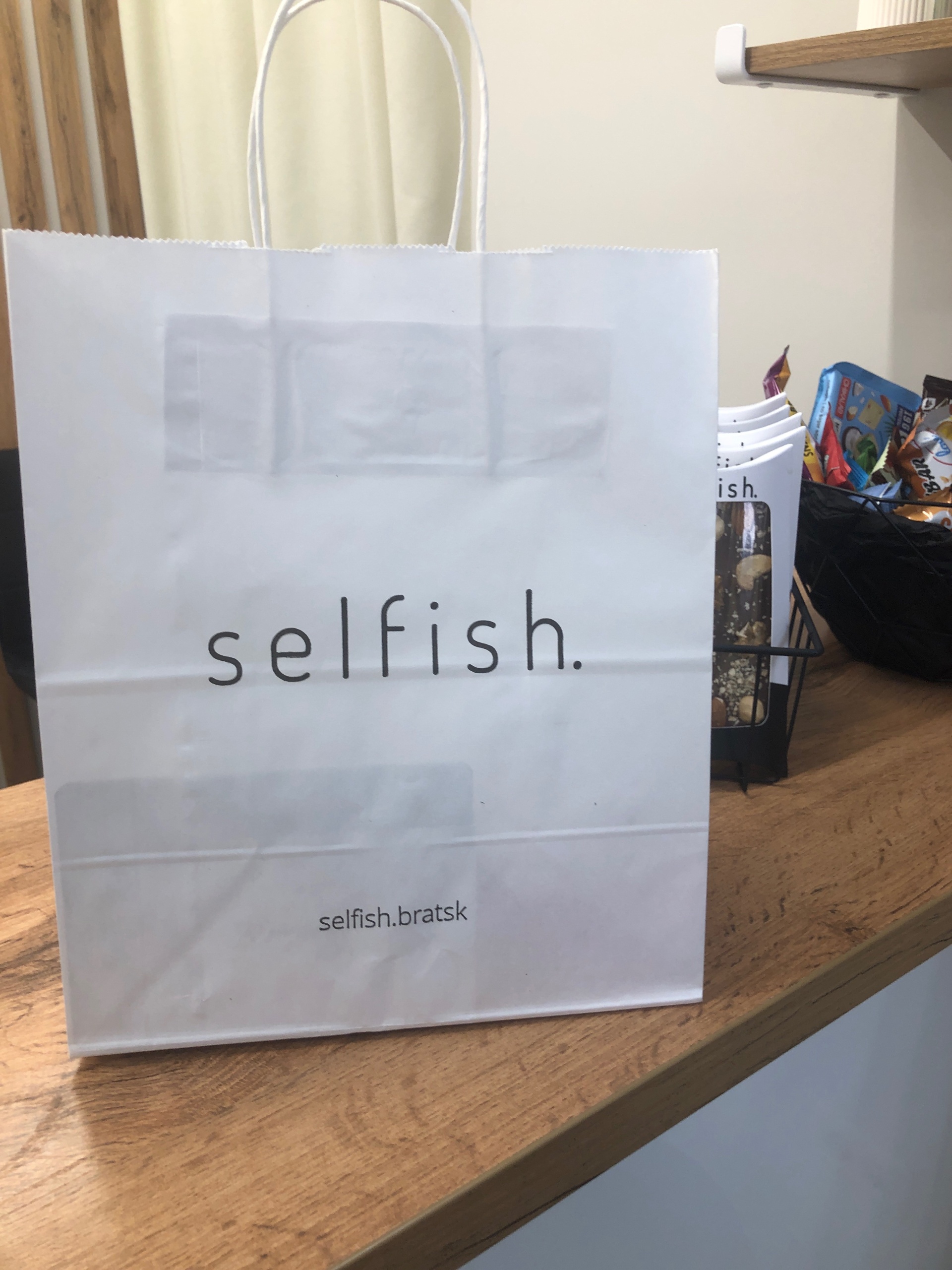 Selfish, Крупской, 16, Братск — 2ГИС