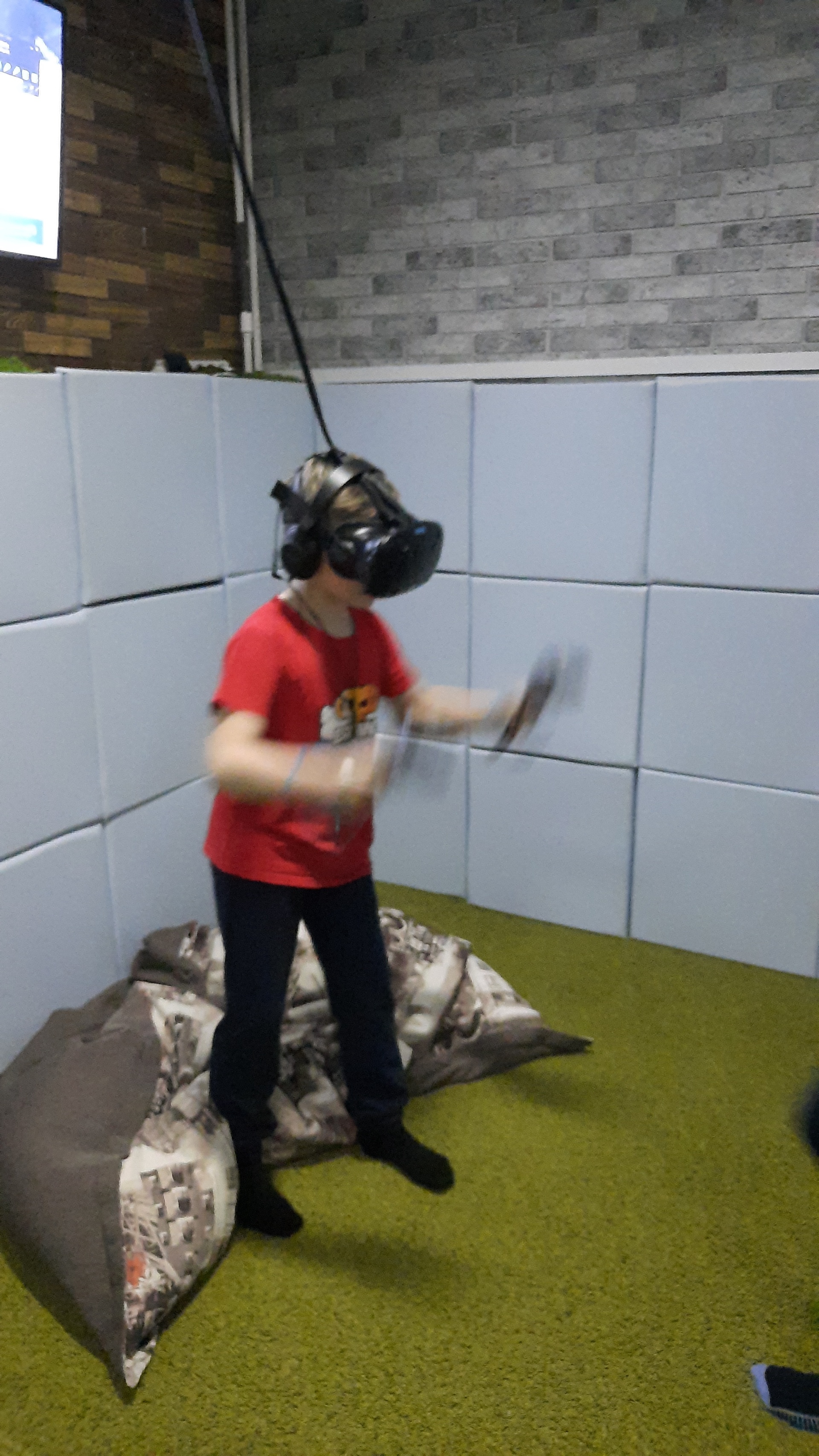 VR Club, клуб виртуальной реальности, Взлётная, 2е, Барнаул — 2ГИС