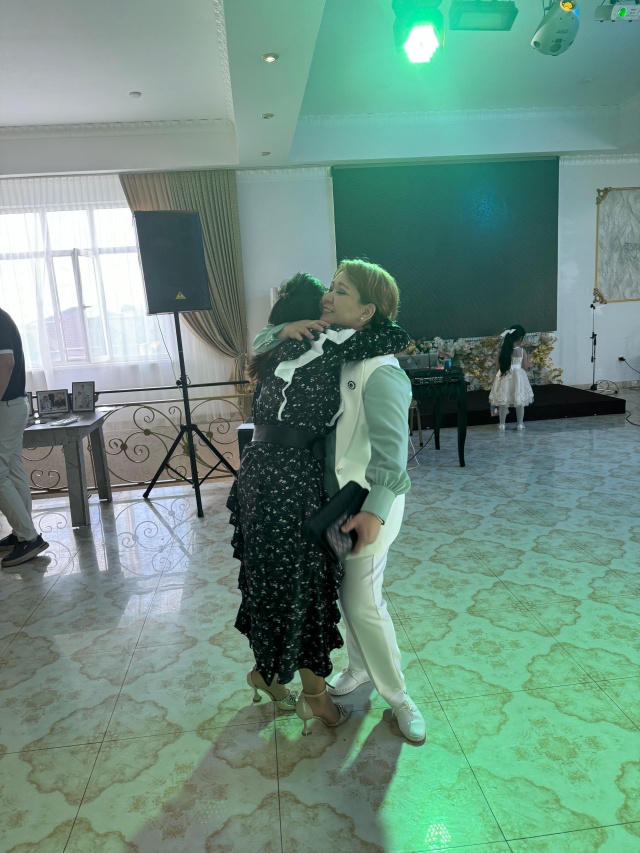 Аяқ фетиш орыс қожайындары Шашты аяқтар порно