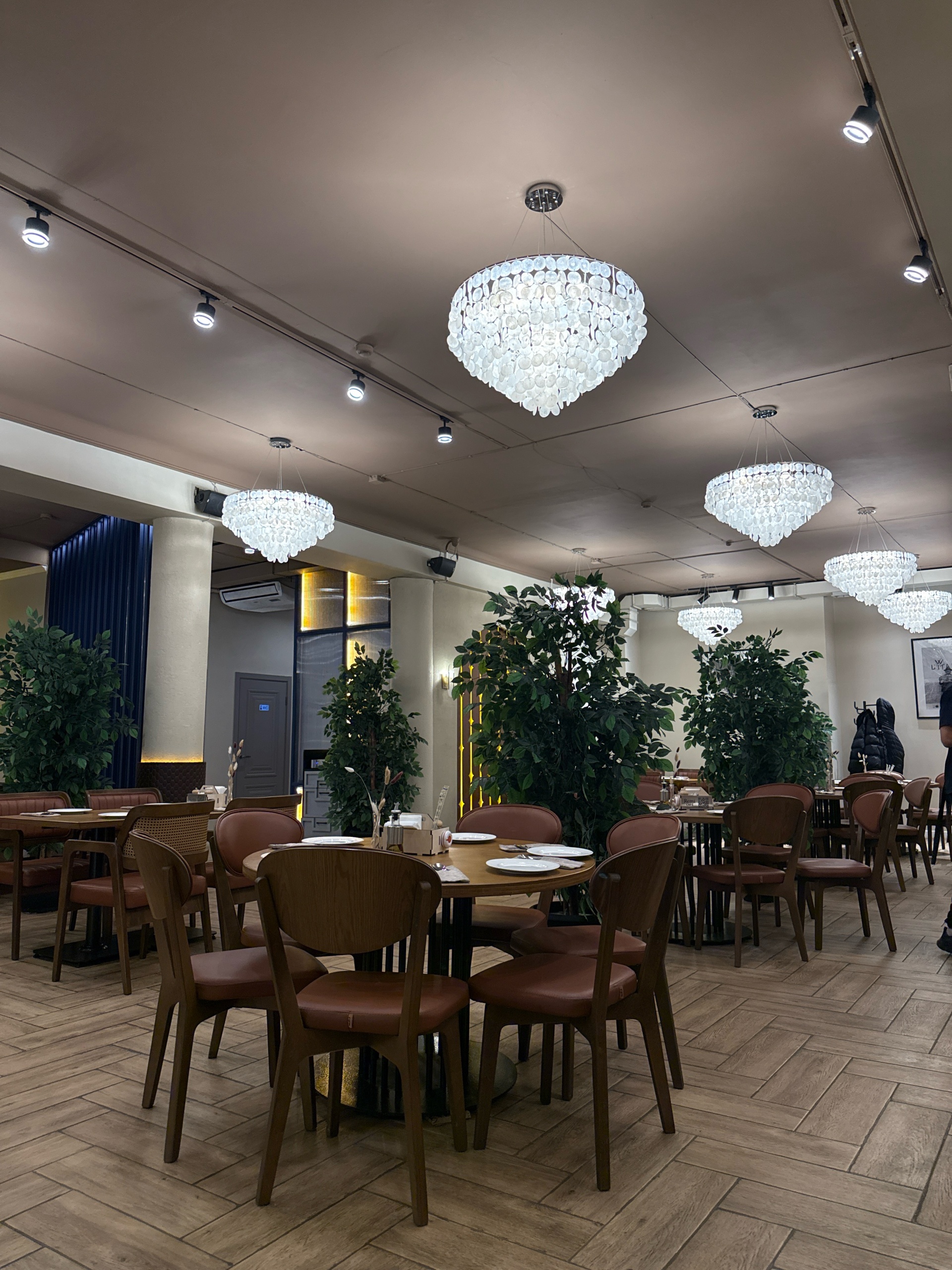 MTF жынысты өзгерту порно комикстері Nikki Case жалаңаш фото галереясы