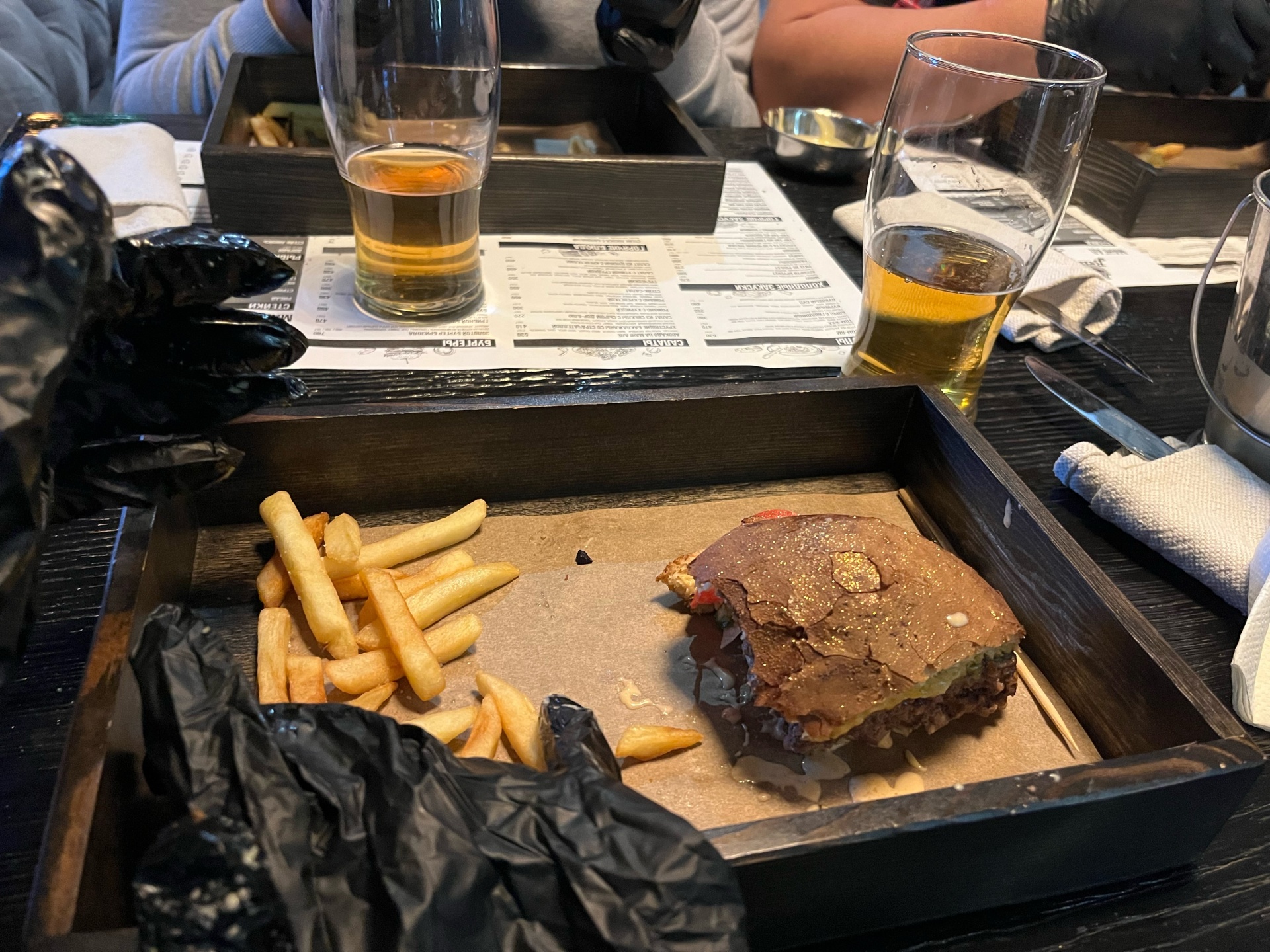 Brizola BBQ Bar, стейк-бургер-бар, улица им. Кутякова И.С., 13а, Саратов —  2ГИС