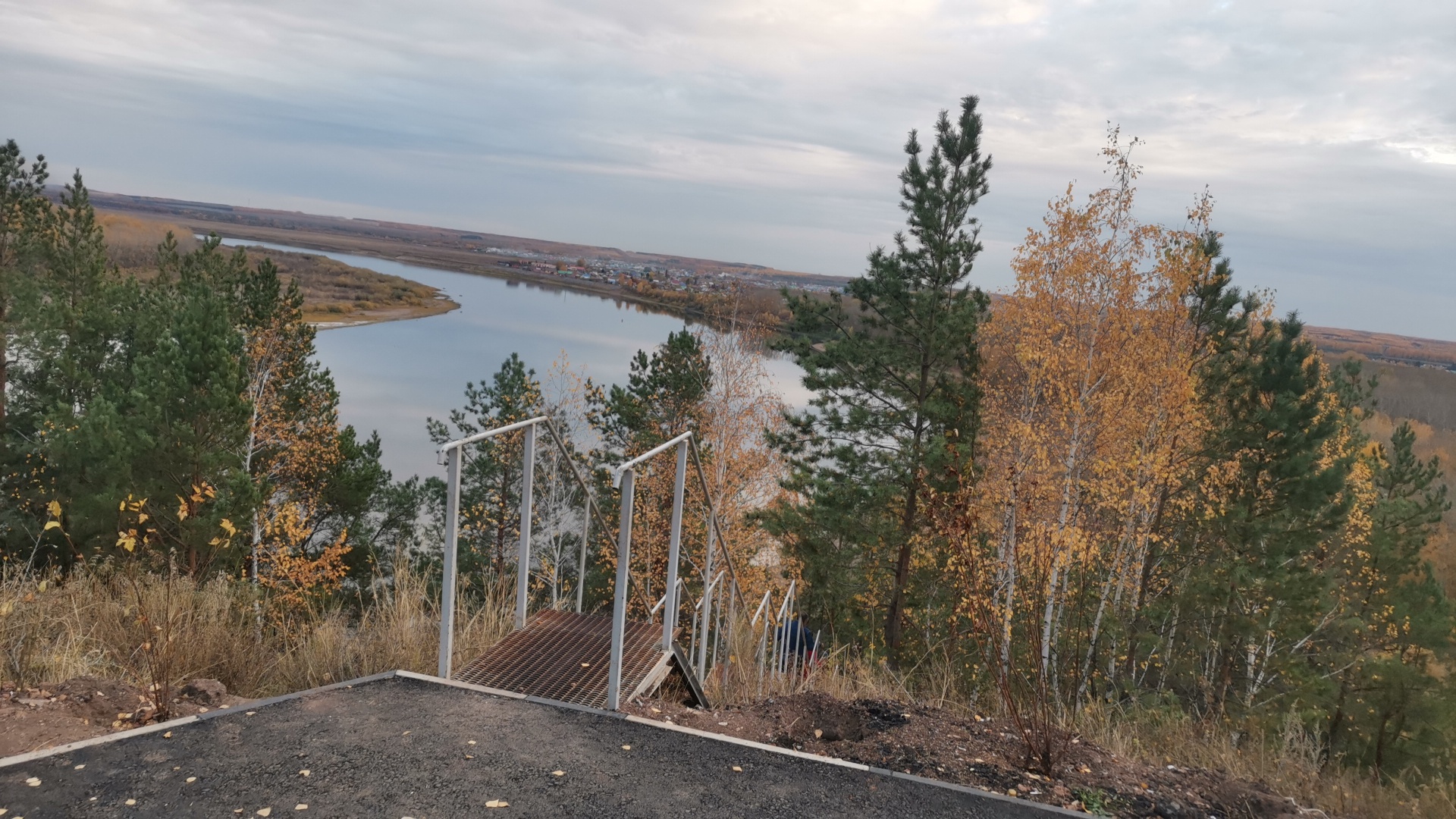 Самолет, парк, Береговая улица, 1/1, с. Кушнаренково — 2ГИС