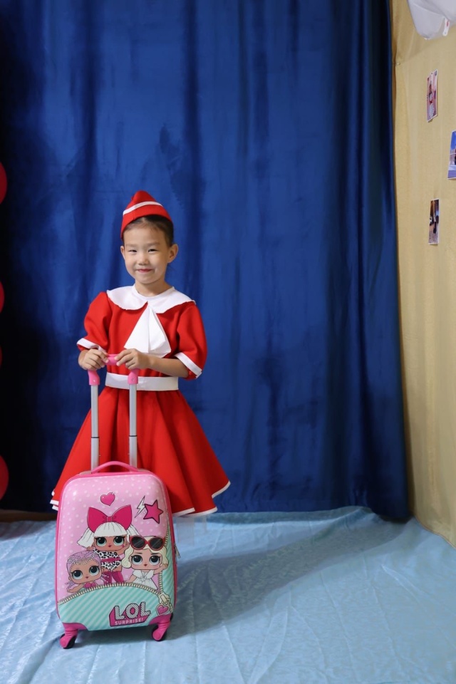 Ол өте тез бітірді.