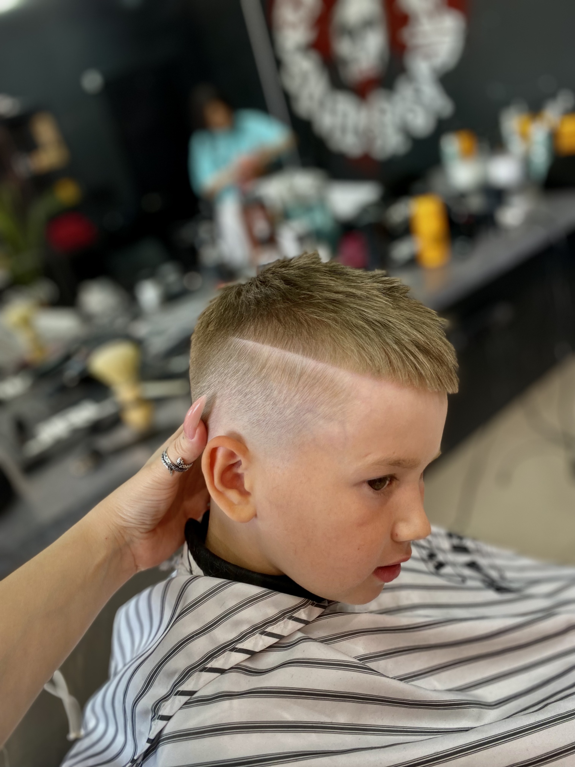 Barbershop 15/18, 15-й микрорайон, 37, Тобольск — 2ГИС