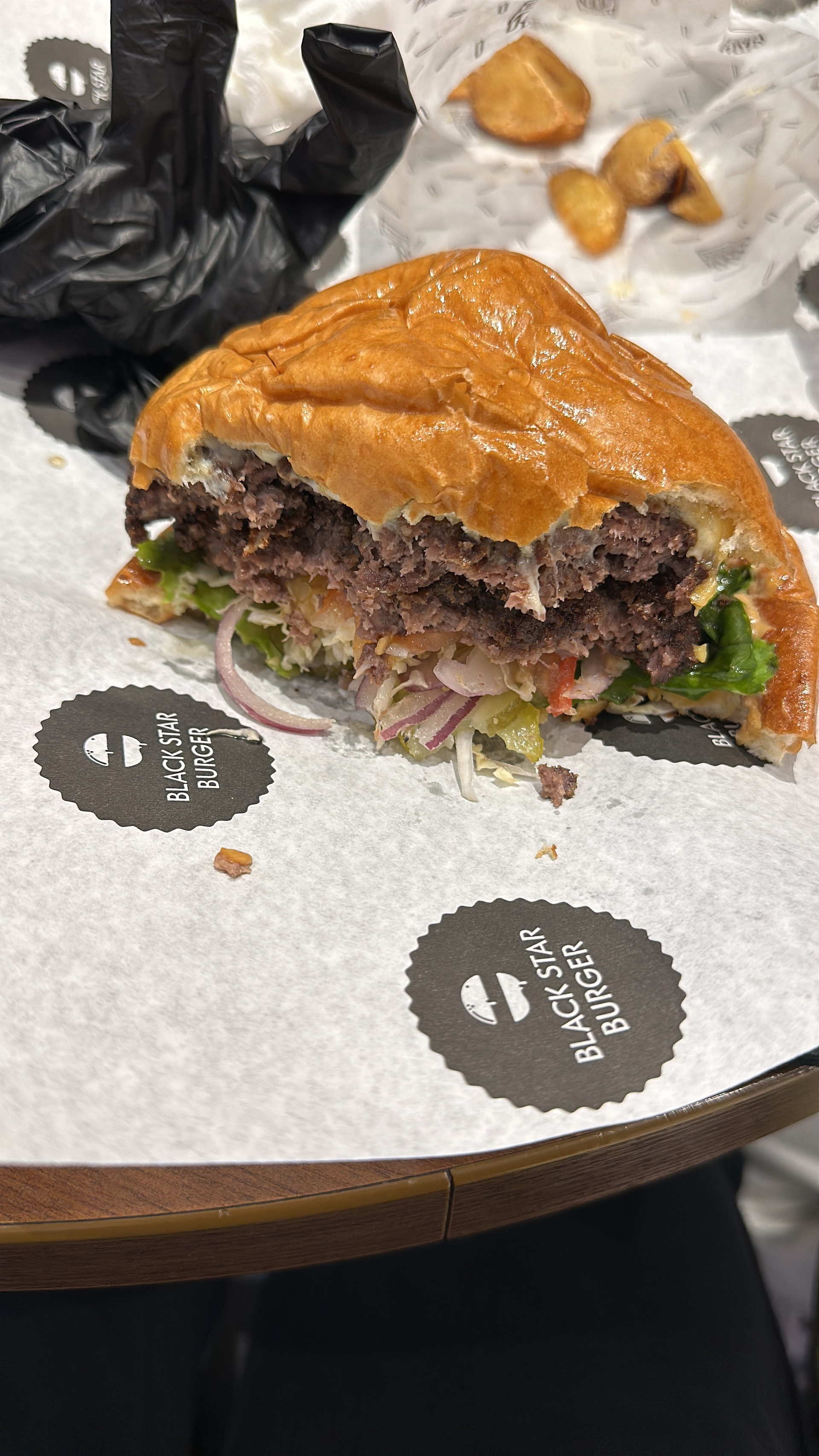 BlackStar Burger, ресторан быстрого питания, Grozny Mall, проспект  Владимира Владимировича Путина, 40, Грозный — 2ГИС