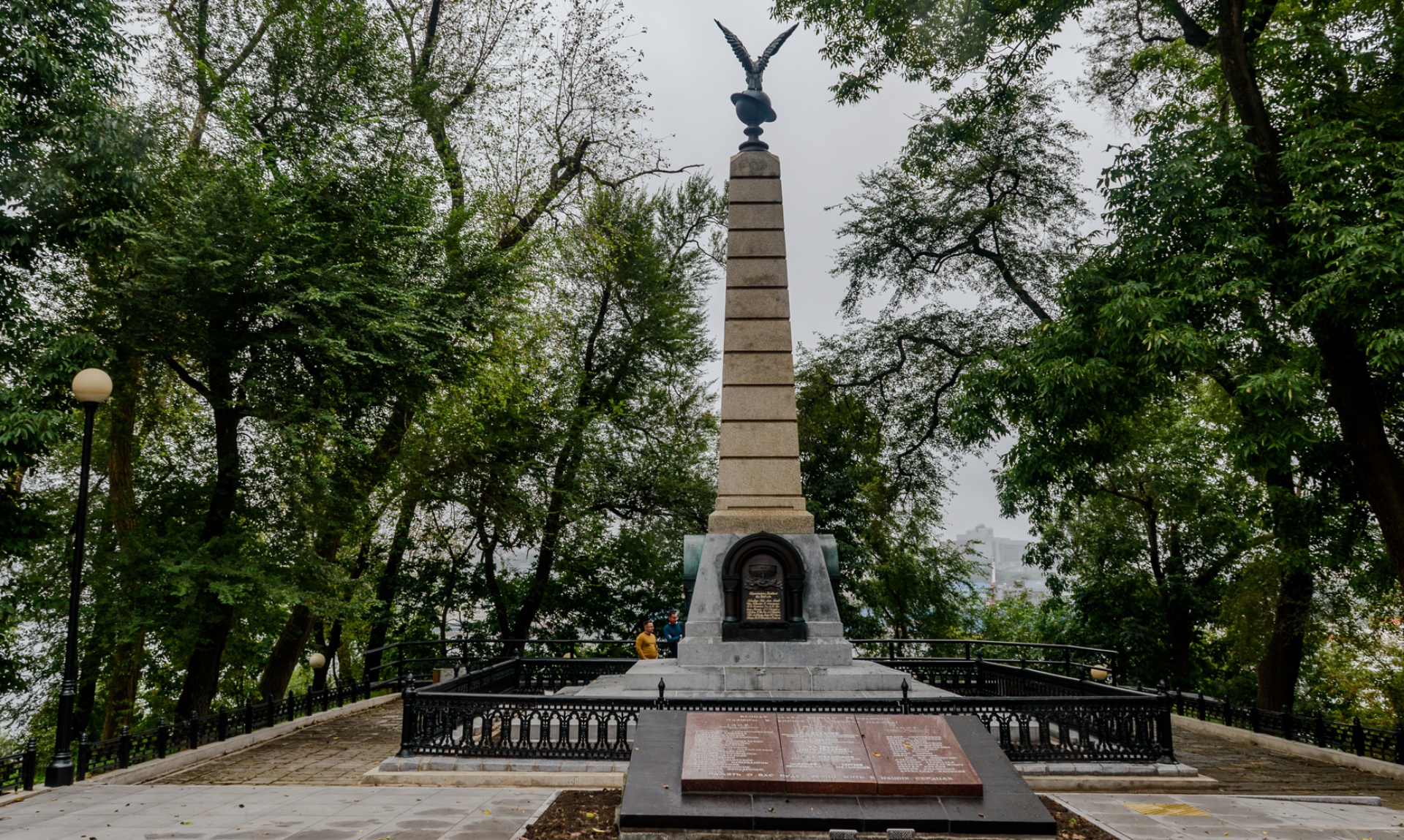 Памятник исследователю Дальнего Востока Г.И. Невельскому, Владивосток — 2ГИС