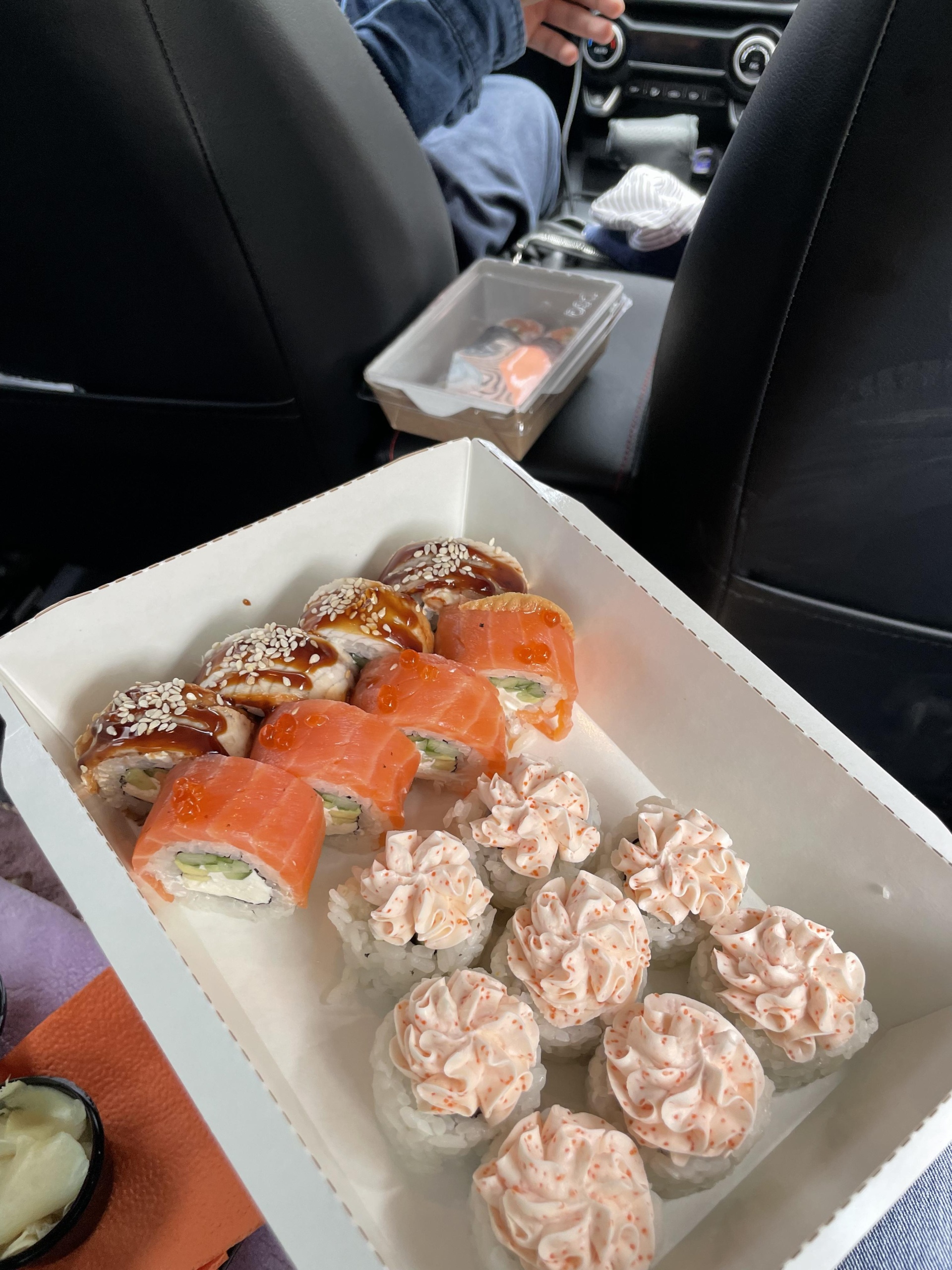 Sushi Studio, служба доставки, улица Дружбы, 2г, с. Манжерок — 2ГИС