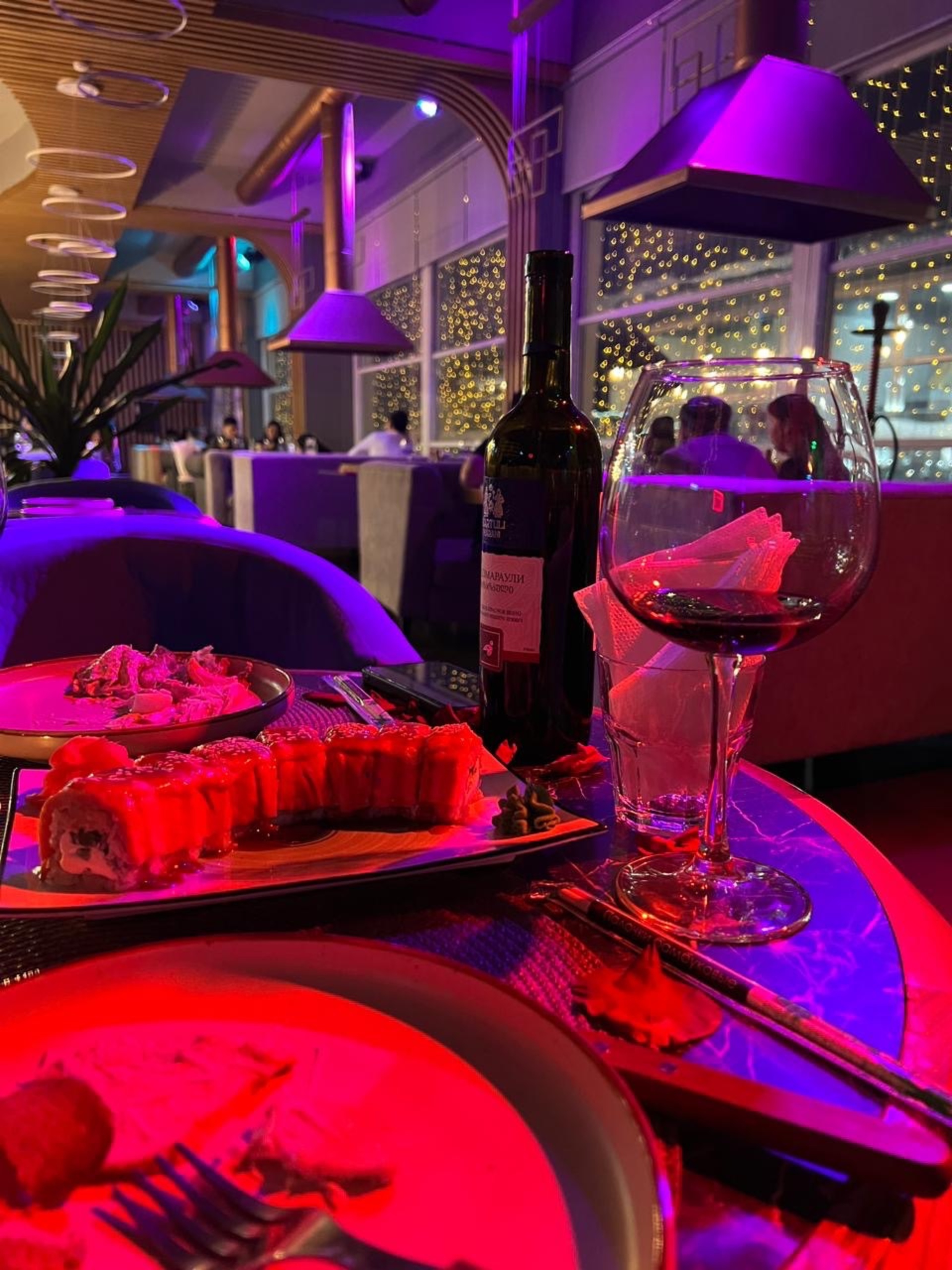 Arowana lounge bar, лаундж-бар, Проспект Абилкайыр-хана, 97, Актобе — 2ГИС