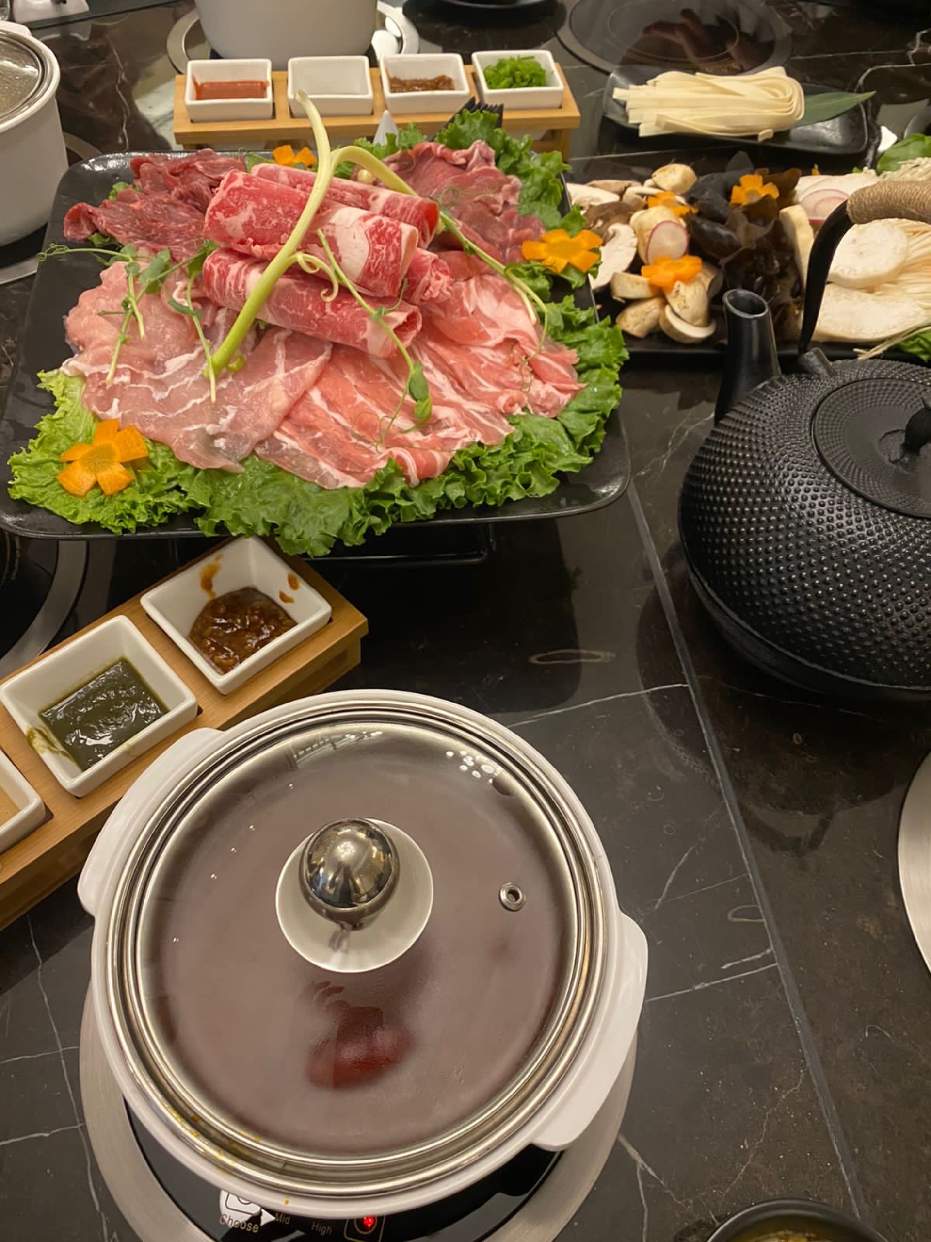 Hot pot, ресторан, Бухта Муравьиная, 73, Артем — 2ГИС