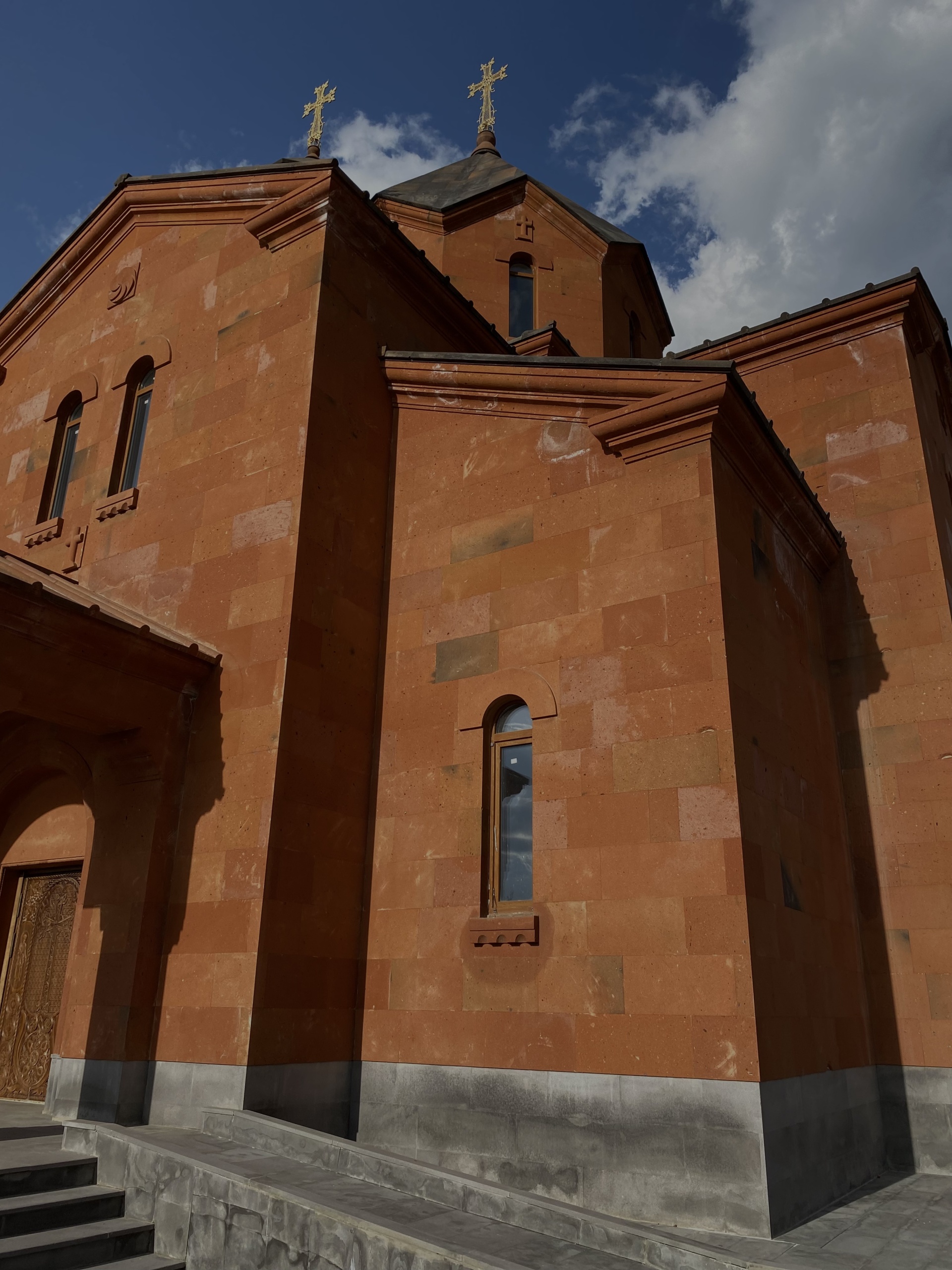 Сурб Мариам Аствацацин, Армянская Апостольская Церковь, Сквер  Российско-Армянской дружбы, Киквидзе, 77д, Тамбов — 2ГИС