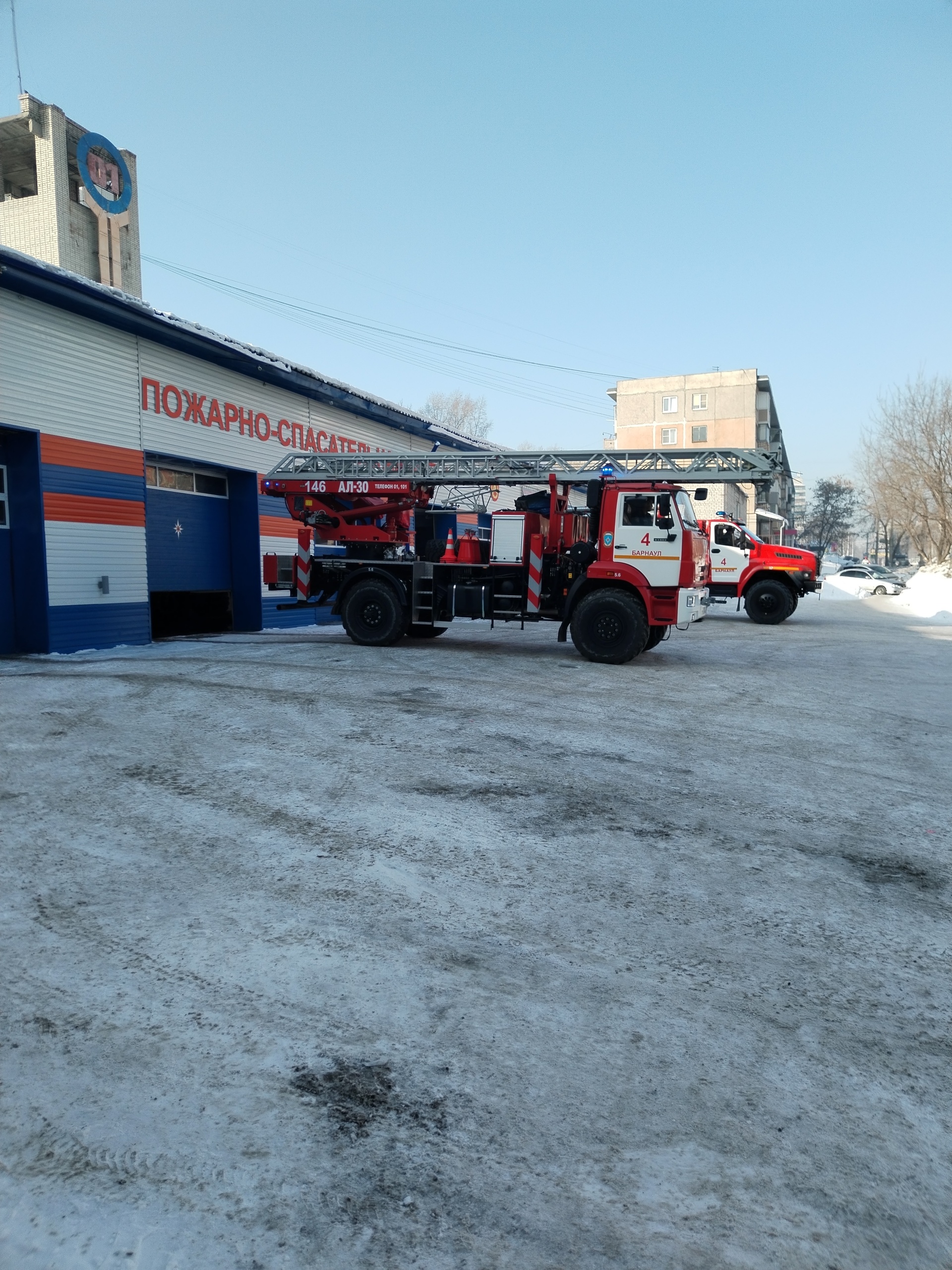 4 Пожарно-спасательная часть, 1 Пожарно-спасательный отряд ФПС ГПС Главного  управления МЧС России по Алтайскому краю, Юрина, 221, Барнаул — 2ГИС