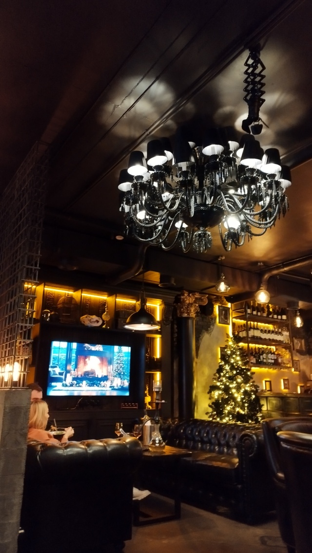 Әйелінің порносына тыңшылық