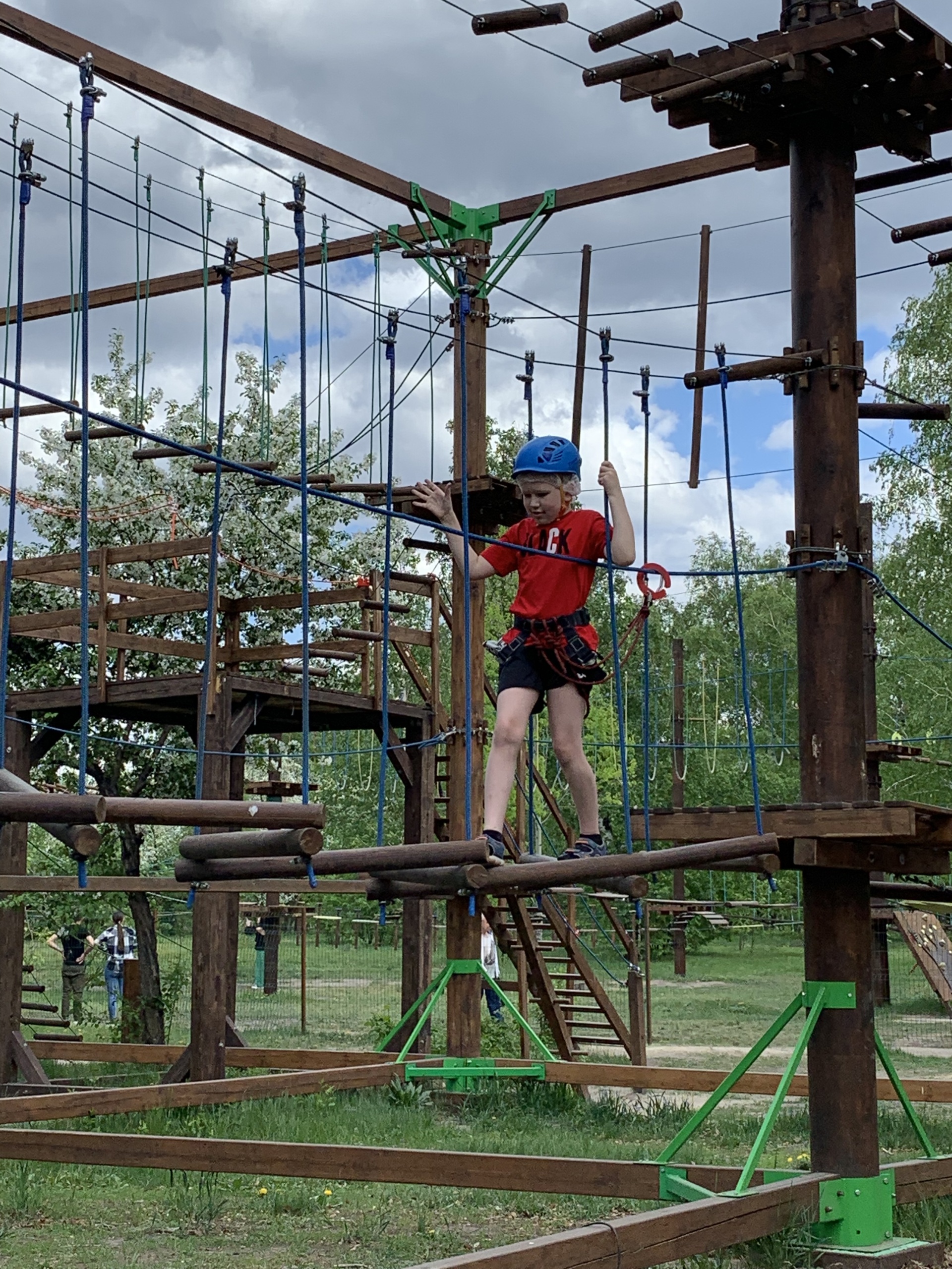 На высоте, веревочный парк, Маяковского, 96/1, Омск — 2ГИС