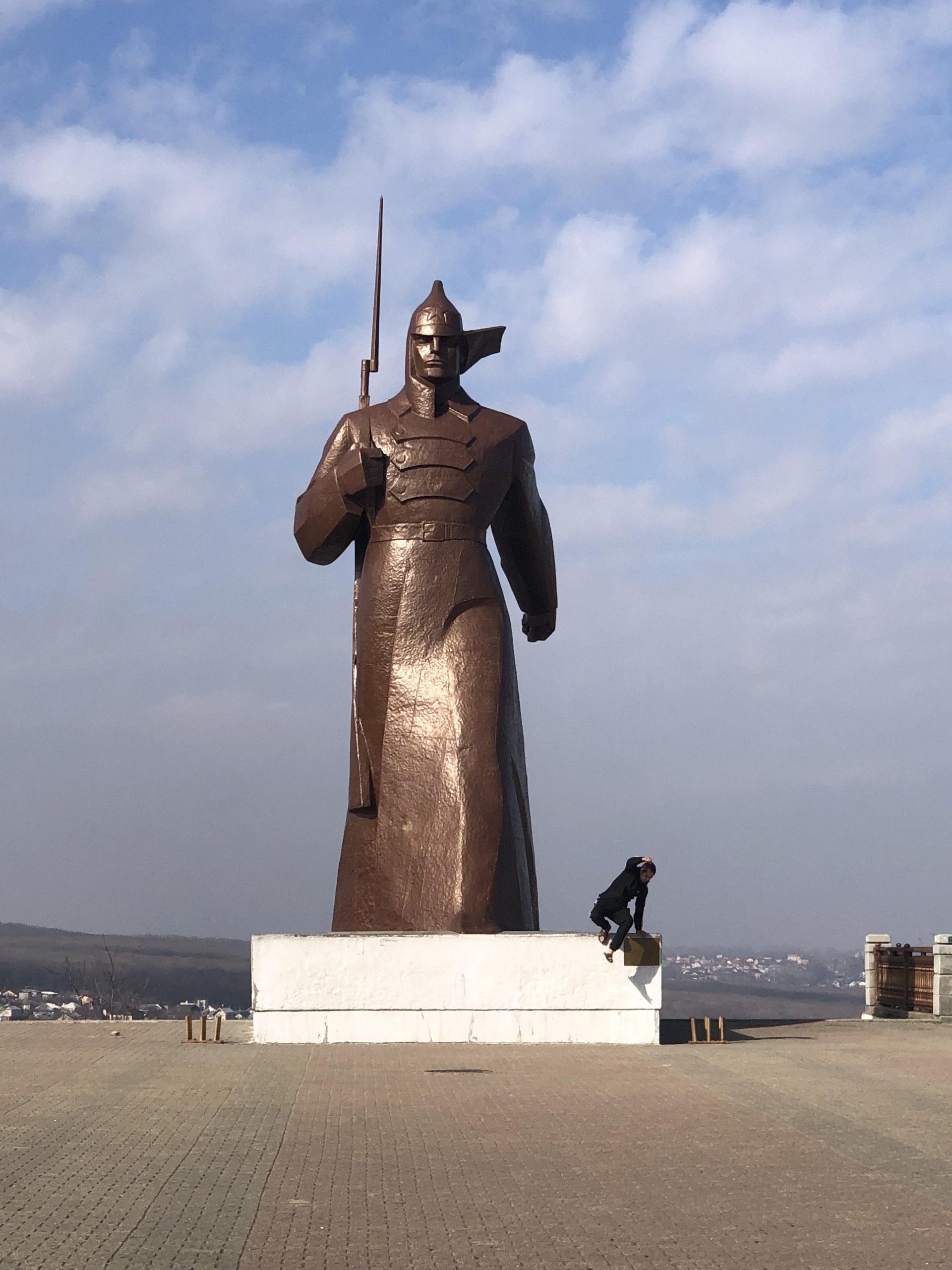 Памятник Солдату-красногвардейцу, Ставрополь — 2ГИС