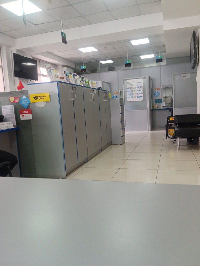 Порно мұғалімдер қыздарды жалайды