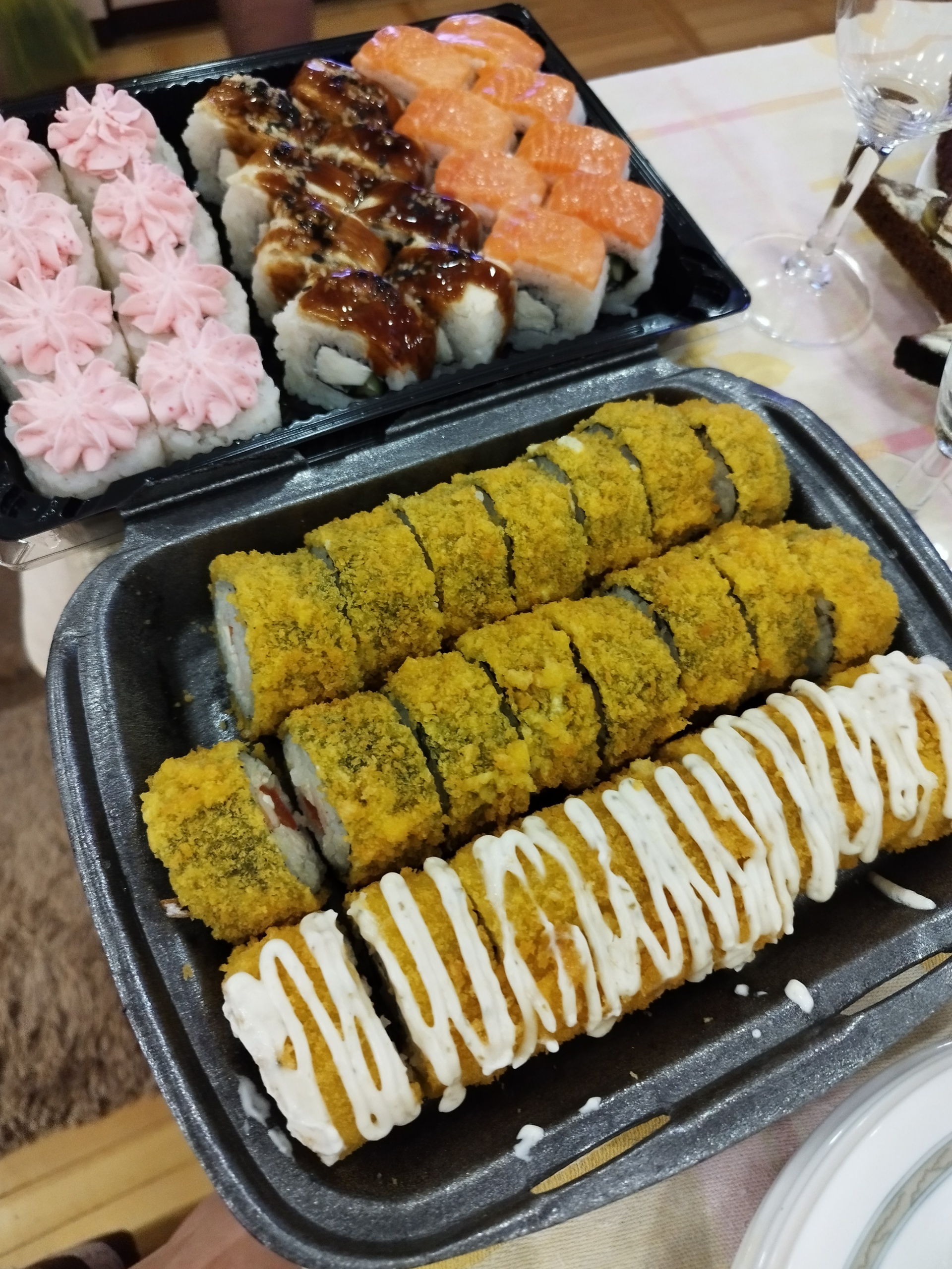 Sushi&Rolls, служба доставки суши, посёлок Краснообск, Дом Быта, рп.  Краснообск — 2ГИС