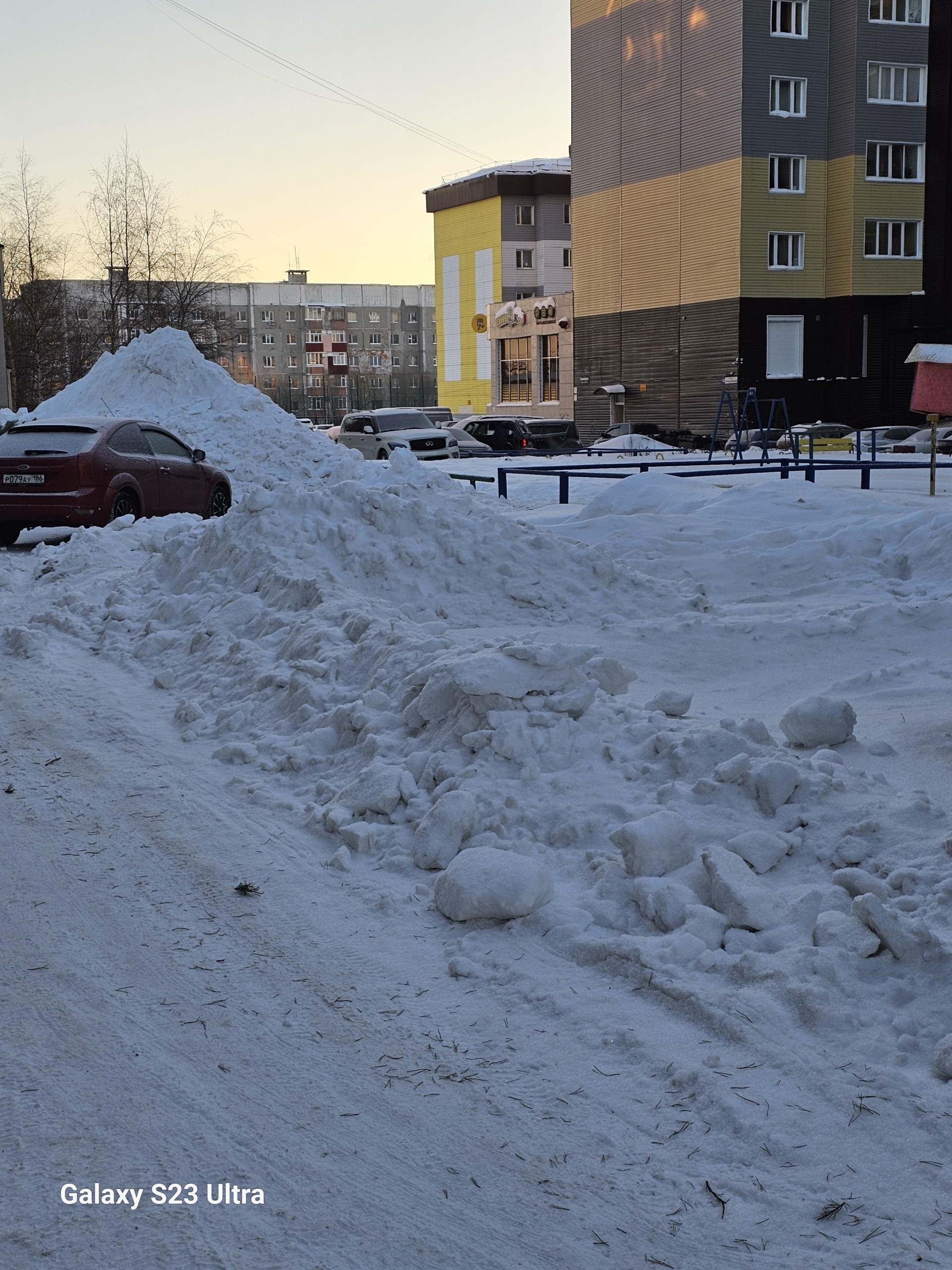 Запад, управляющая компания, улица Игоря Киртбая, 18, Сургут — 2ГИС