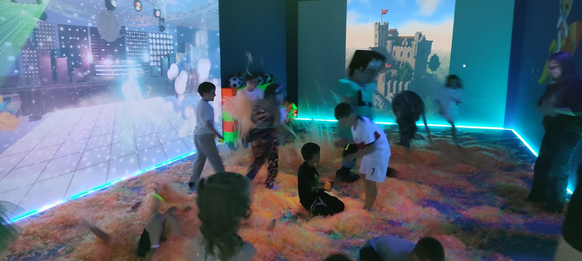 Interactive kids, Пионерская, 15, Братск — 2ГИС