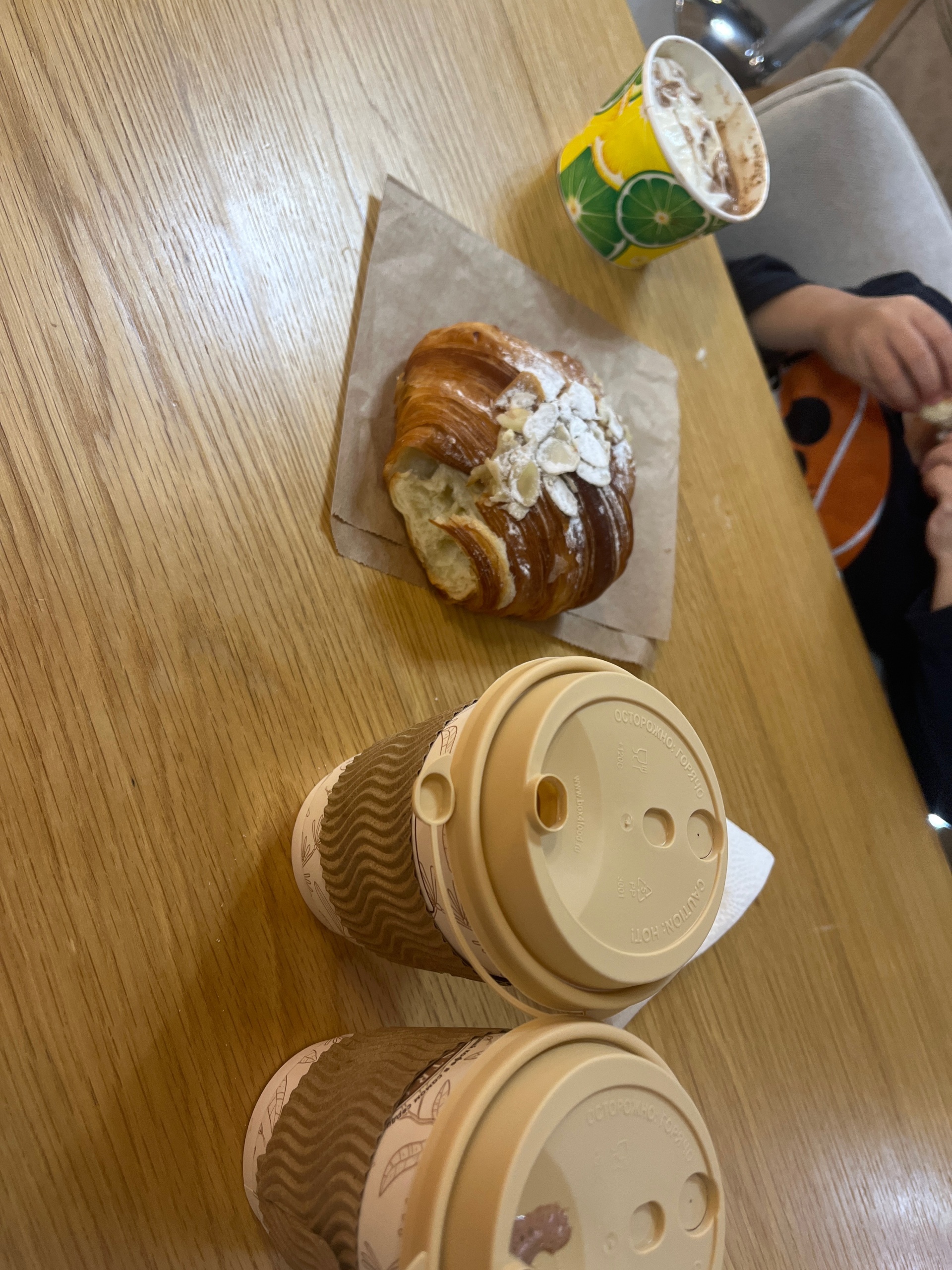 Белдік және мүшесі бір уақытта порно Порнодағы хиджаб киген араб қыздары