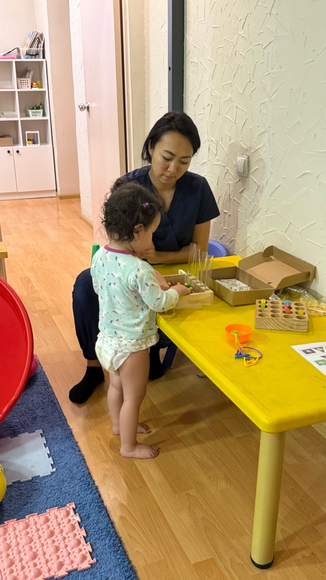 Қыздың оргазмы таң қалдырады (видео) Ерекше порно позициялар