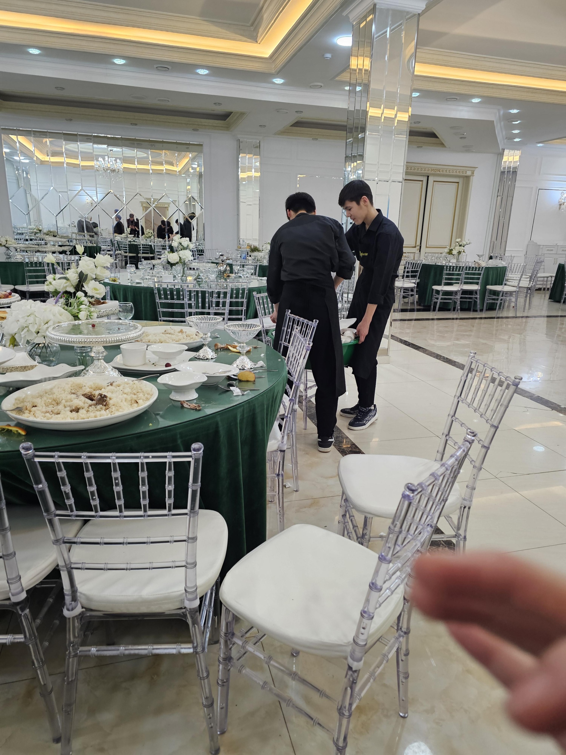 Ыстық балапандарды көрсететін онлайн порно видеолар