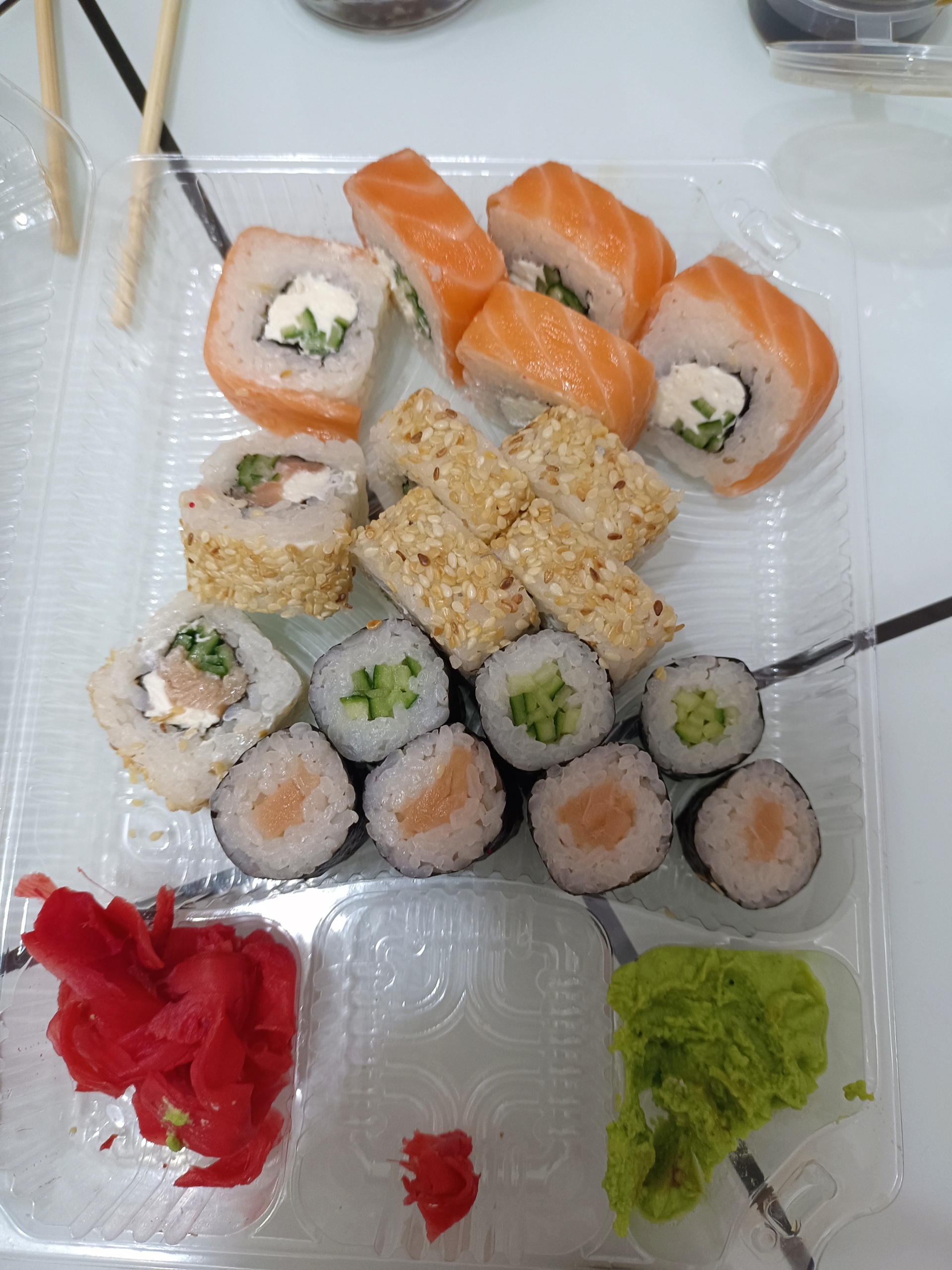 Fuji sushi, компания по доставке суши, пиццы и фастфуда, улица Космонавтов,  151а, Караганда — 2ГИС