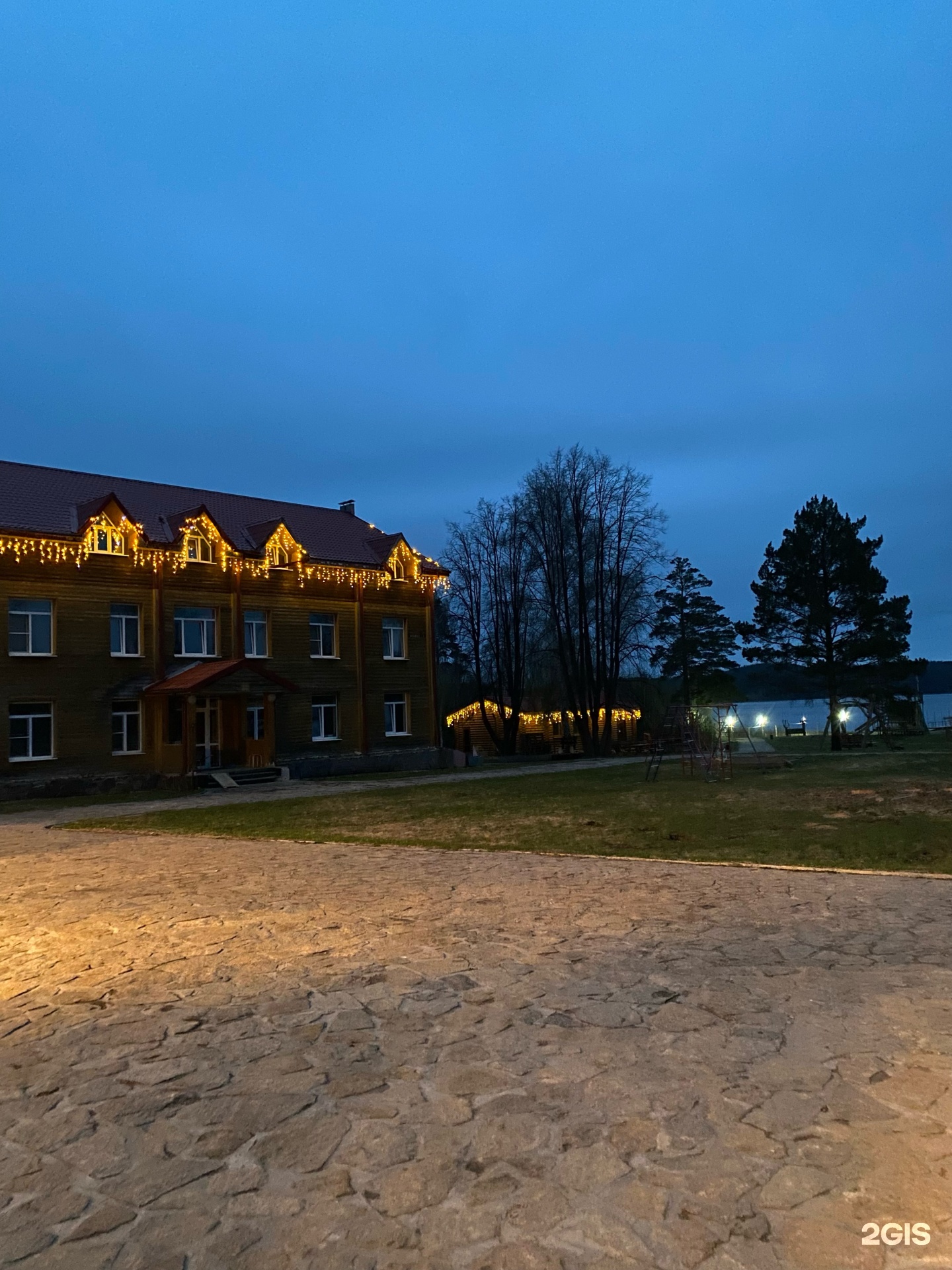 Аракуль, загородный комплекс , Пионерская улица, 10, пос. Аракуль — 2ГИС