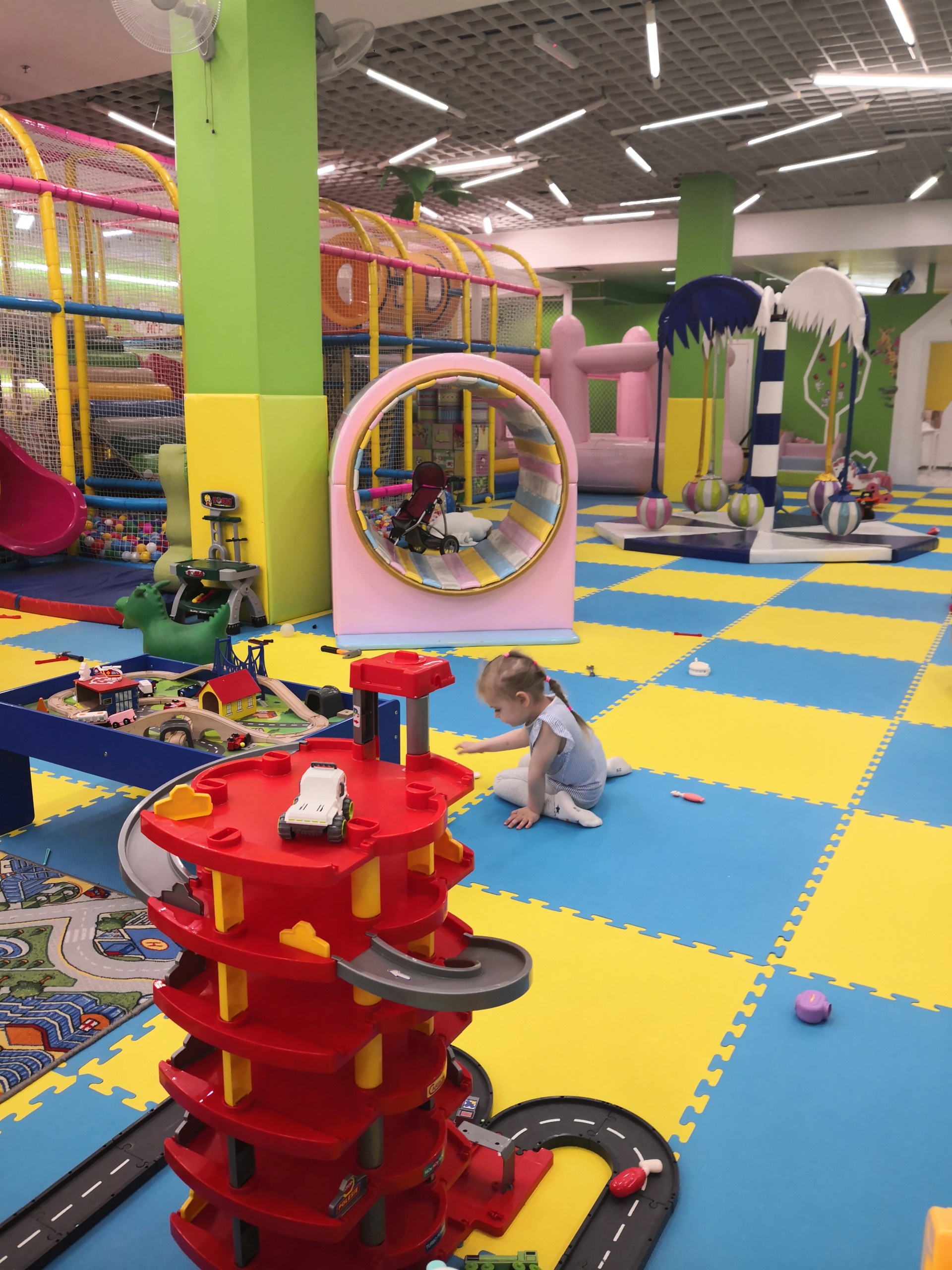 Photo: Planeta Igr, play room, Saint Petersburg, Stachek Avenue, 99 - Yandex Map