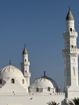 Көшеде сиып жатқан орыс порно қыздары