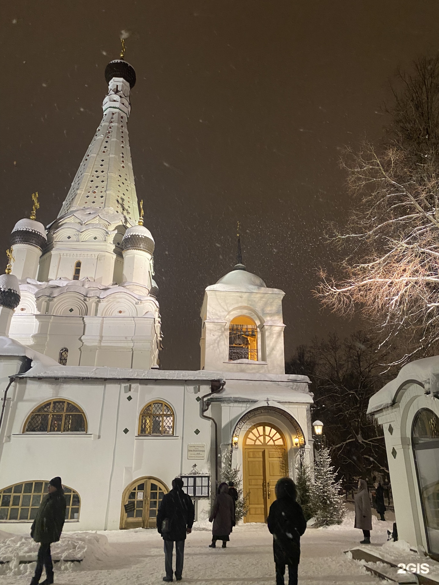 Храм Покрова Пресвятой Богородицы в Медведкове, Медведковское кладбище,  Заповедная улица, 52а ст1, Москва — 2ГИС