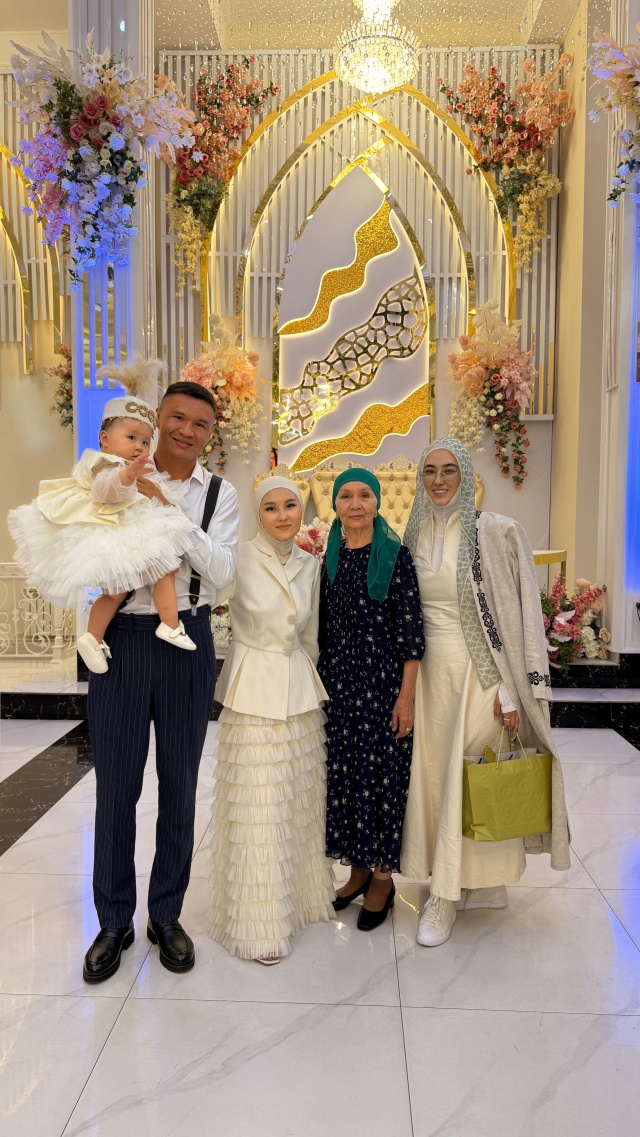 Бетіндегі минеттердің порно фотосуреттері