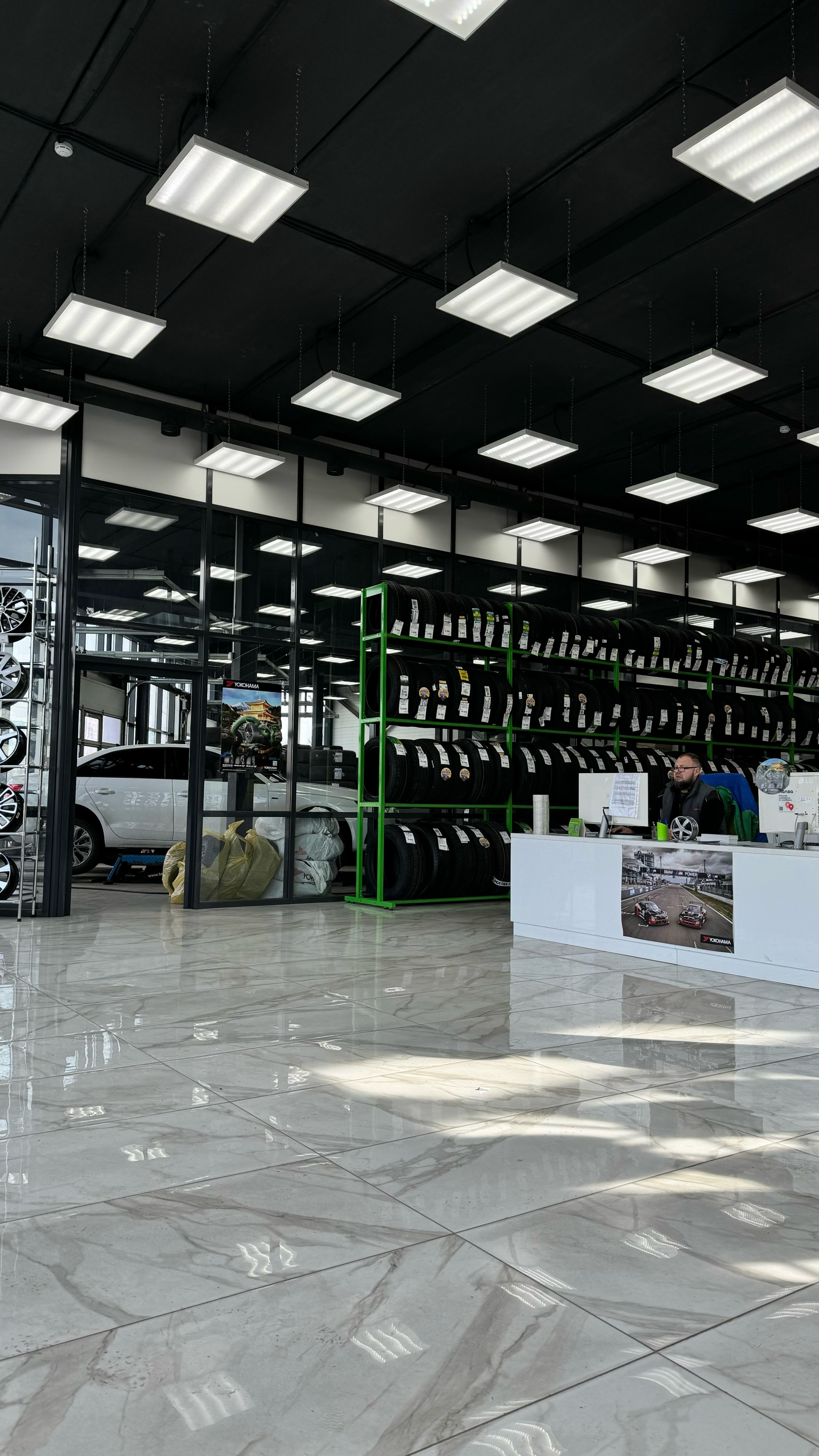 Красшина, Nokian Tyres, улица Шахтёров, 66/5, Красноярск — 2ГИС