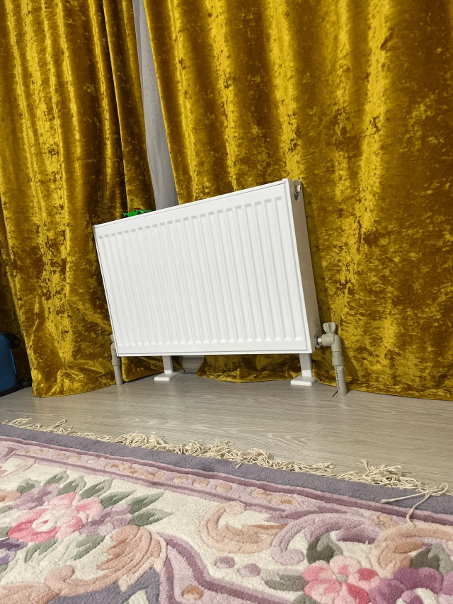 Мен жігіттің жыныс мүшесін таңдым Карамельдің интимдік фотосуреттері