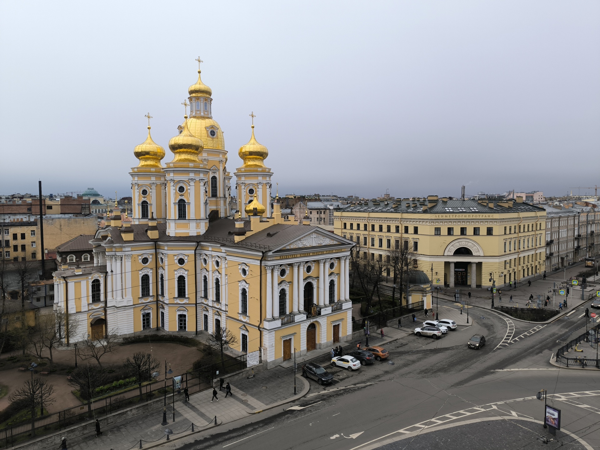 Достоевский, отель, ТК Владимирский Пассаж, Владимирский проспект, 19,  Санкт-Петербург — 2ГИС